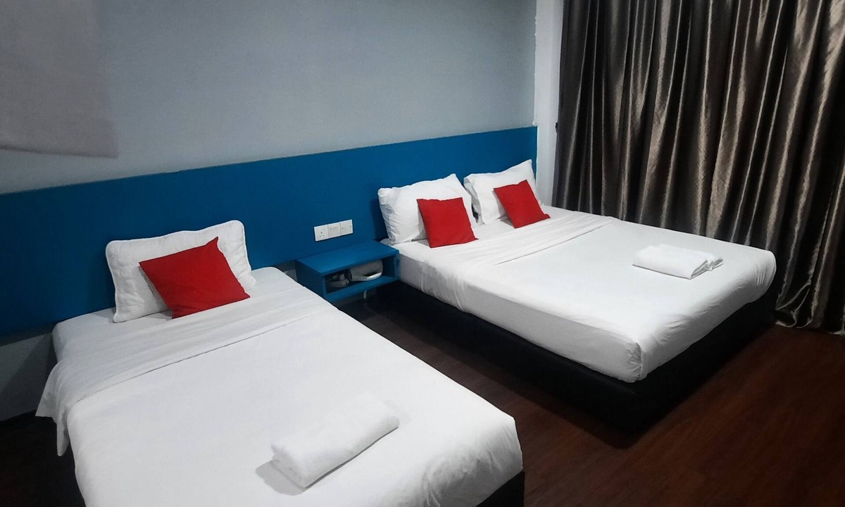 Ayer Hitam Hotel | OYO 90724 Rg Hotel