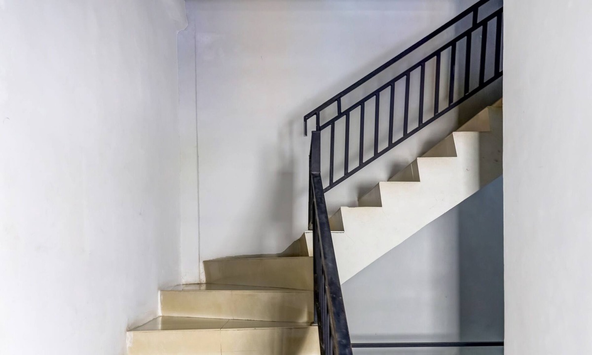 Lubuk Baja Hotel | OYO 91296 Nagoya Guesthouse