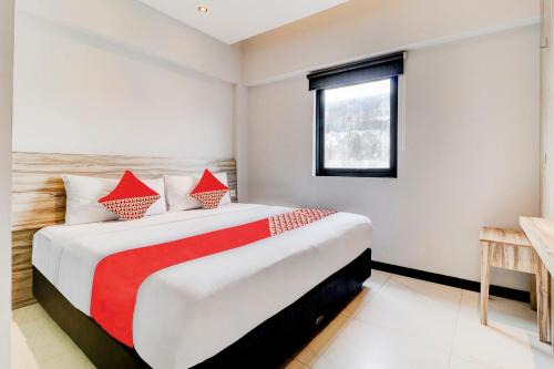 Cipaganti Hotel | OYO 94728 Isleep Ciwalk