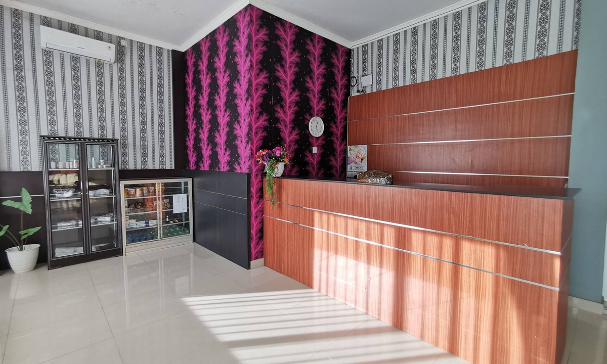 Tarakan Hotel | OYO 94776 Griya Cempaka