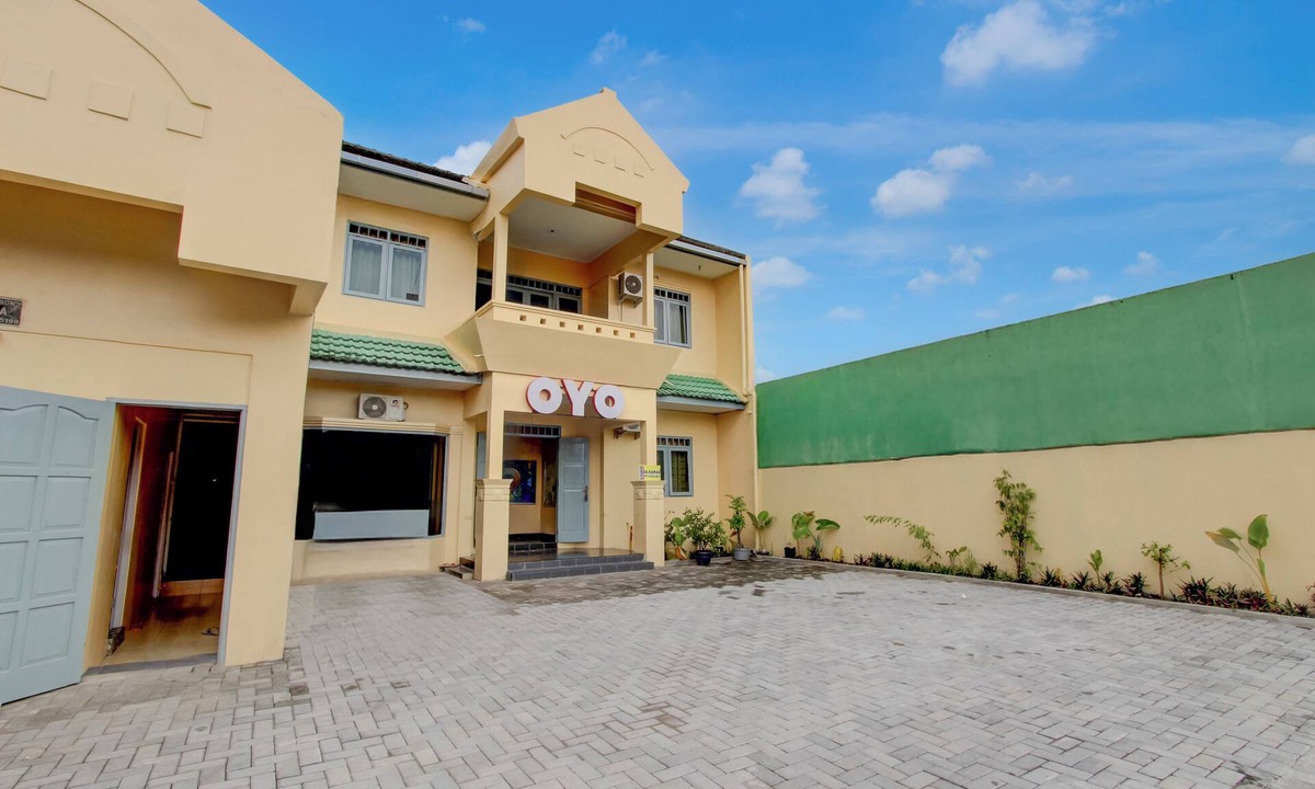 Banguntapan Hotel | OYO 95136 Jec Plumbon Homestay Syariah