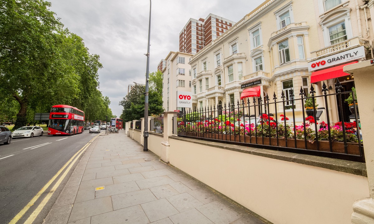 Addison Hotel | OYO Grantly Hotel