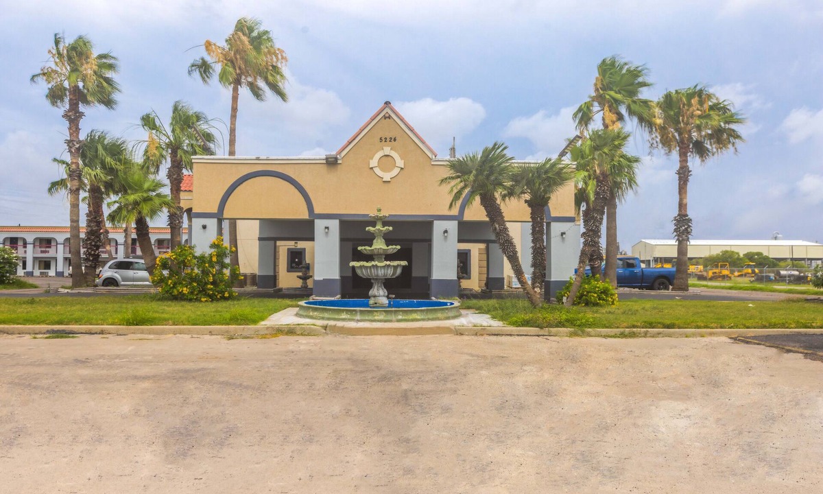 Central City Hotel | OYO Hotel Corpus Christi North / I-37