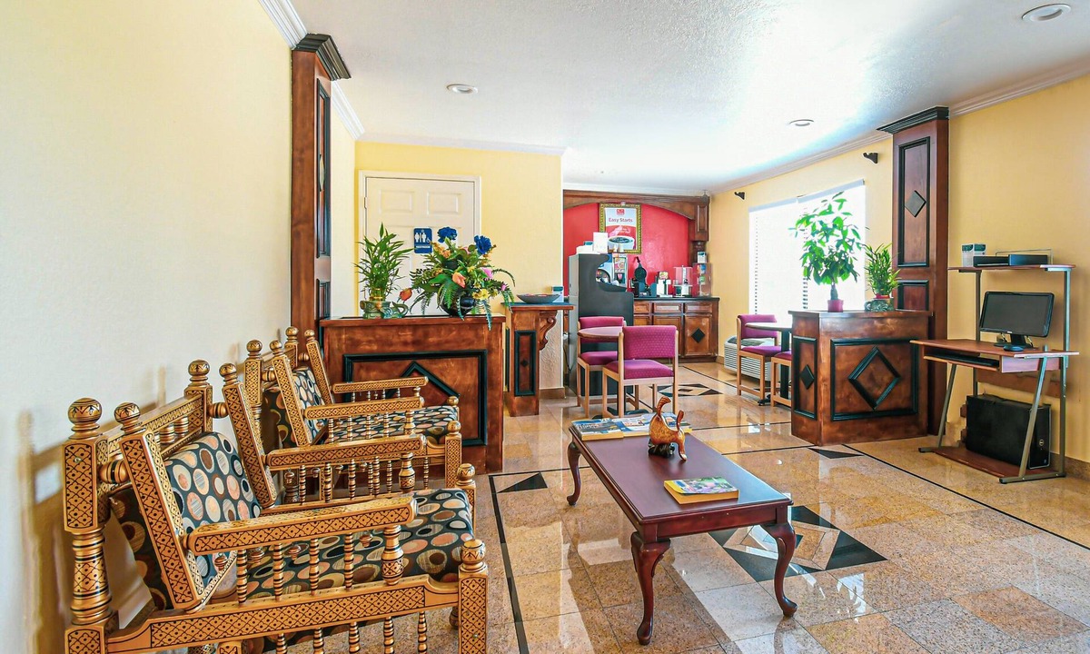 Shenandoah Hotel | OYO Hotel Shenandoah Woodlands Mall