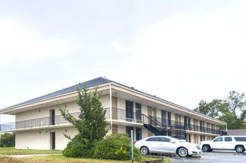 Vienna Hotel | OYO Hotel Vienna I-75