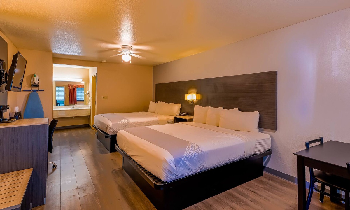 Sweet Home Hotel | OYO Hotel Yoakum West