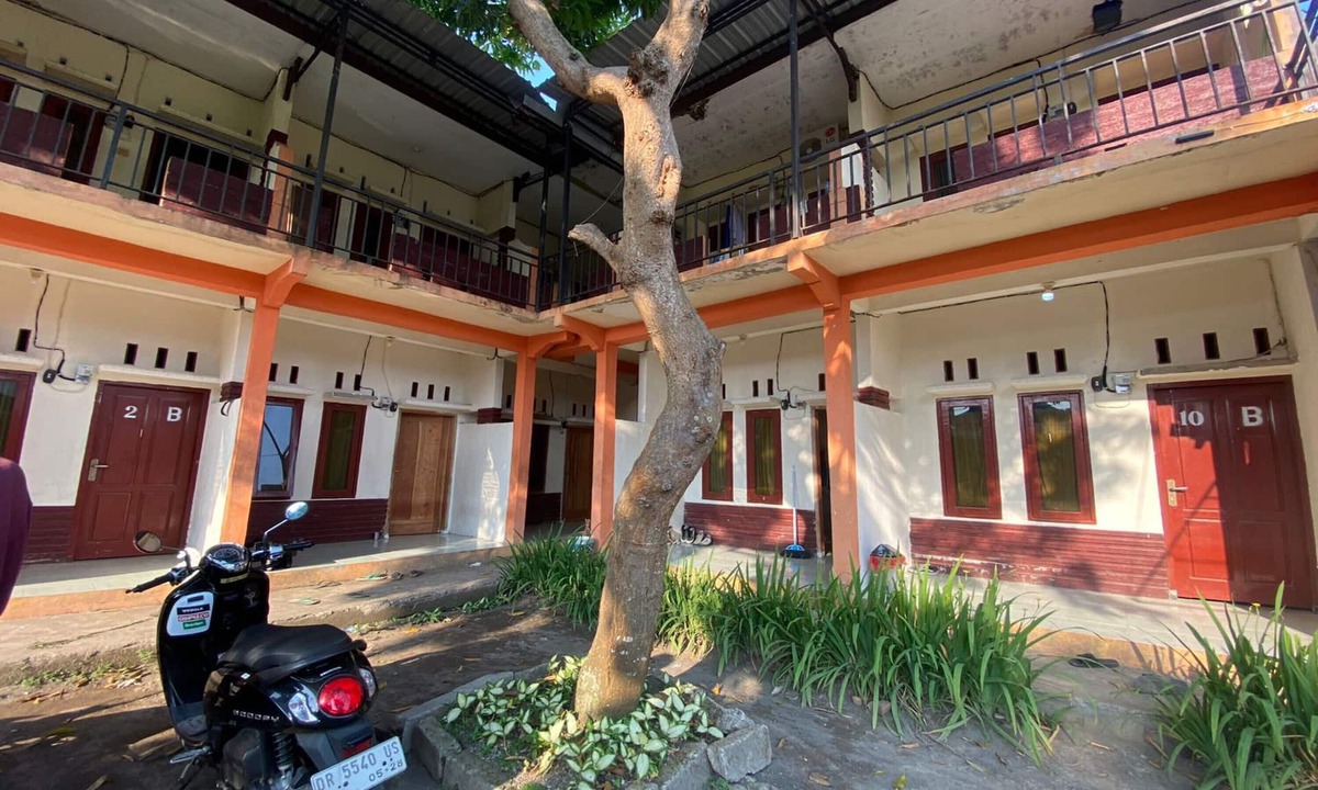 Mataram Hotel | OYO Life 93257 Kos Anugerah