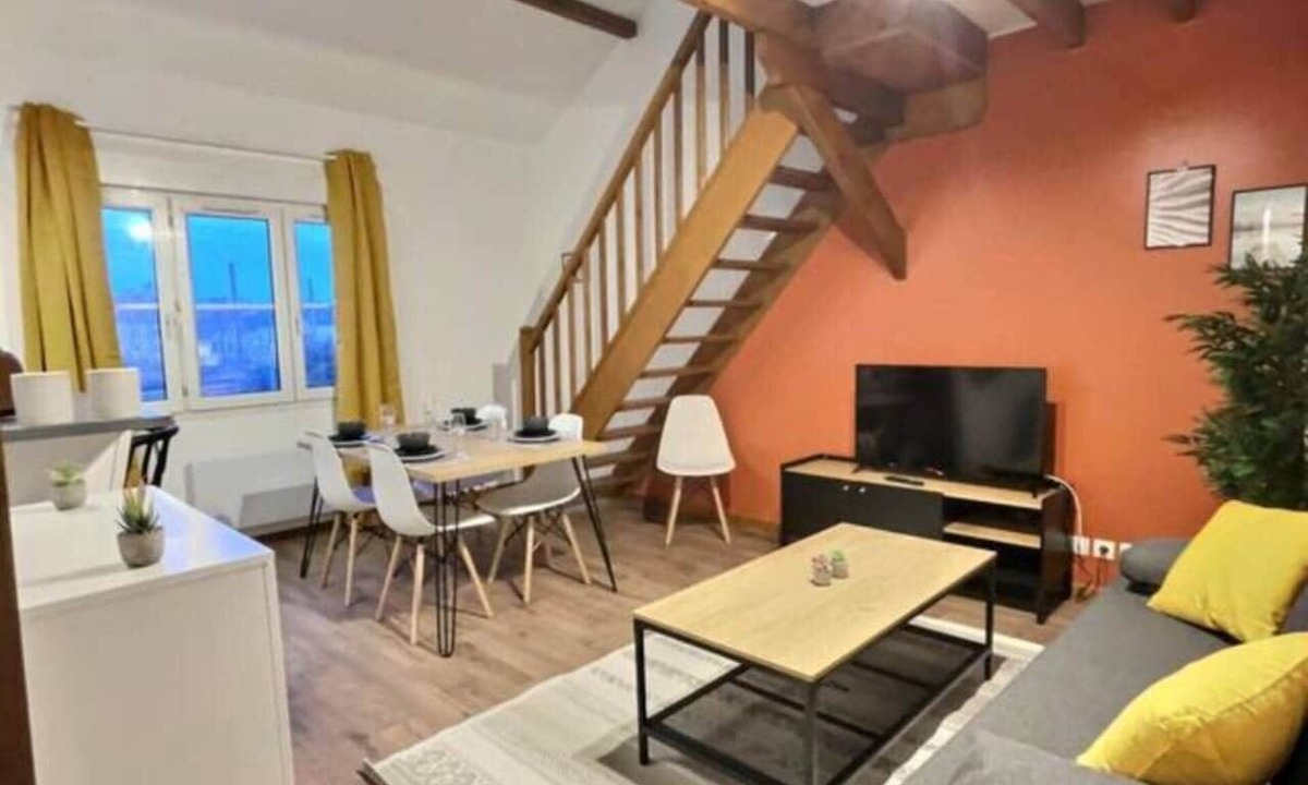 Miroir - Batignolles Apartment | Oyon Duplex: Vast Duplex 6p, quiet, station,