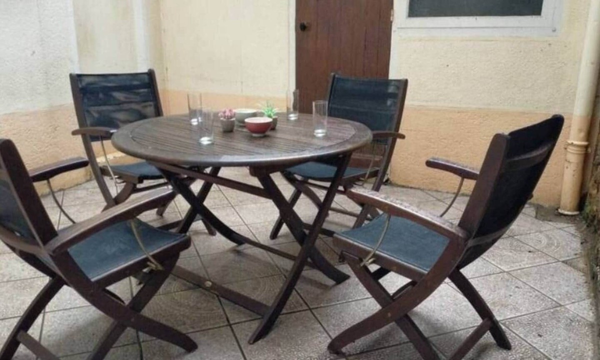 Miroir - Batignolles Apartment | Oyon Patio* T3 * 4pers * Station * Private courtyard