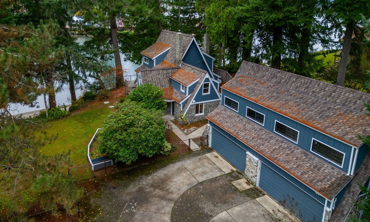 West Hills House | Oyster Bay Waterfront 3Bd - 2Bth