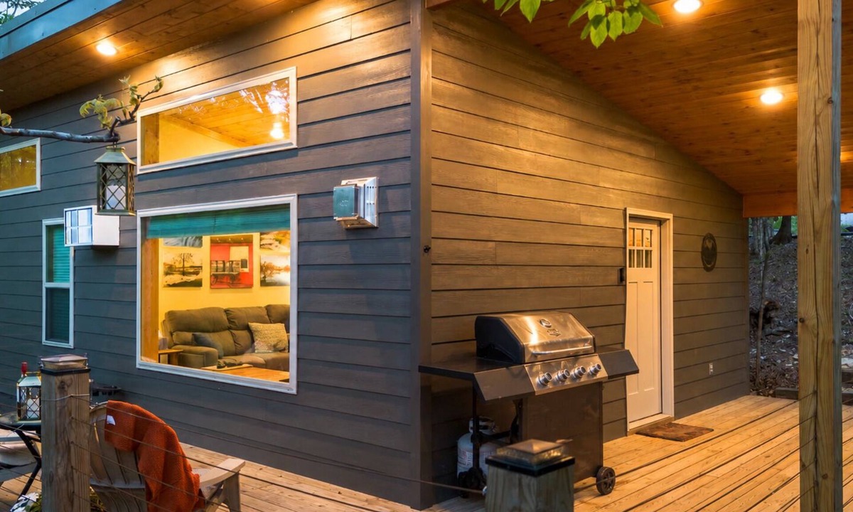 Mammoth Spring Cabin | Ozark Romantic Retreat-Near Spring River & Mammoth Spring