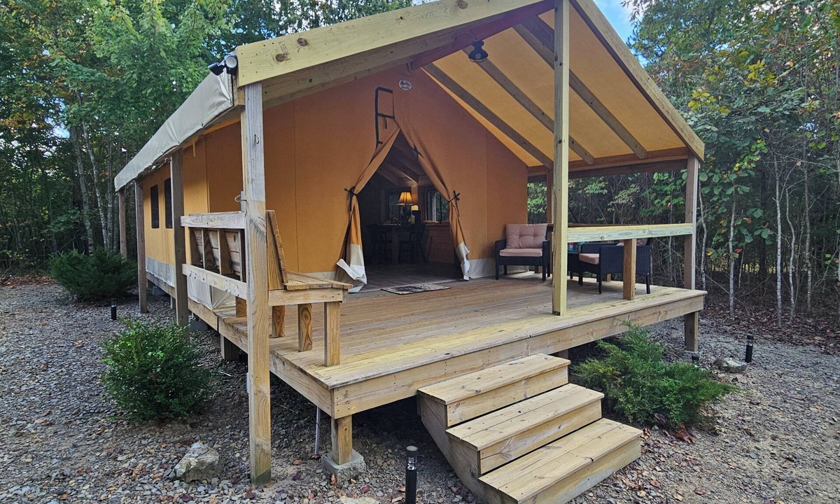Ozone Cabin | Ozarks Adventure Lodging - Glamping Tent