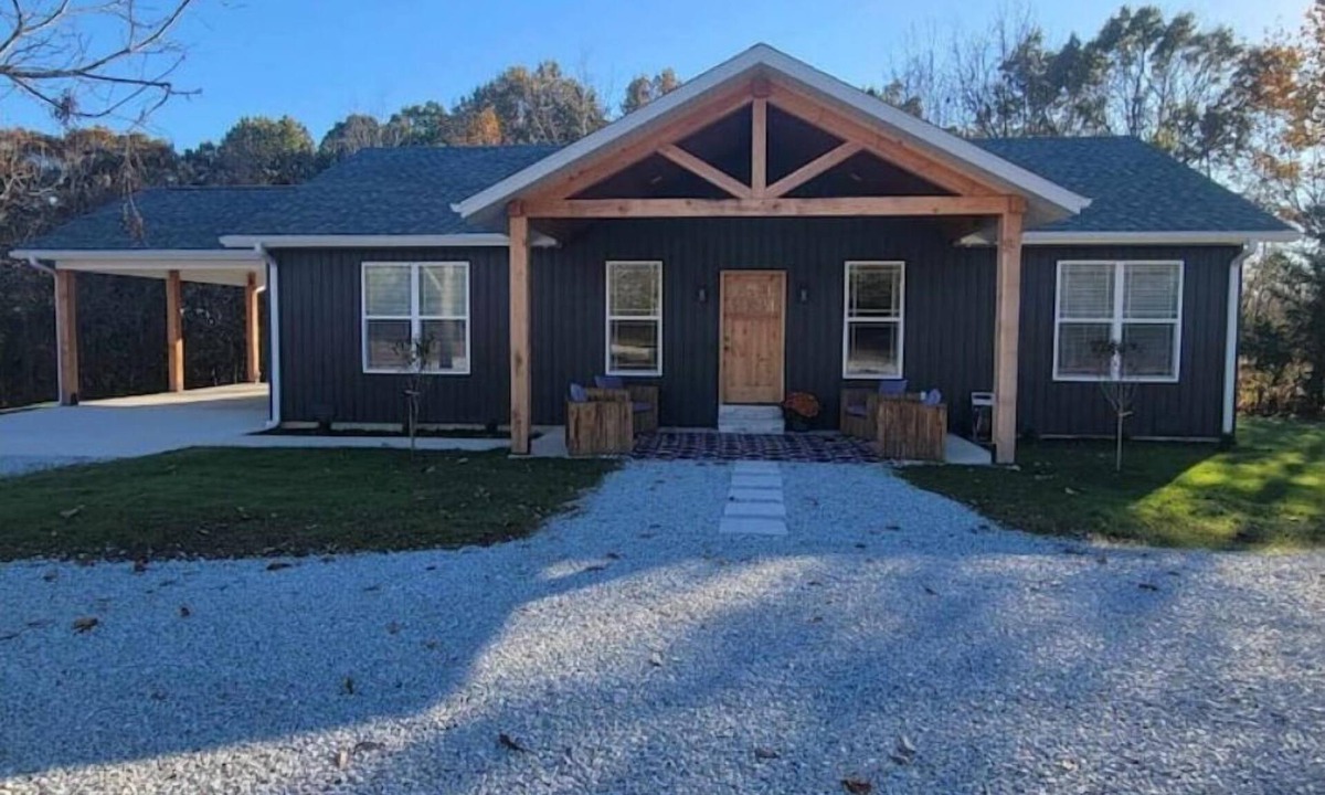 Nixa House | Ozarks WonderWoods