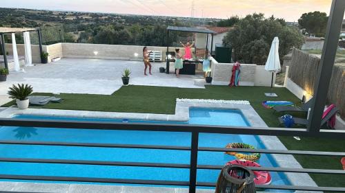 Mentrida House | Pádel y Brasas - Rural con Piscina