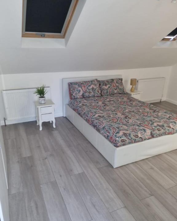 Thornton Heath House | P Home