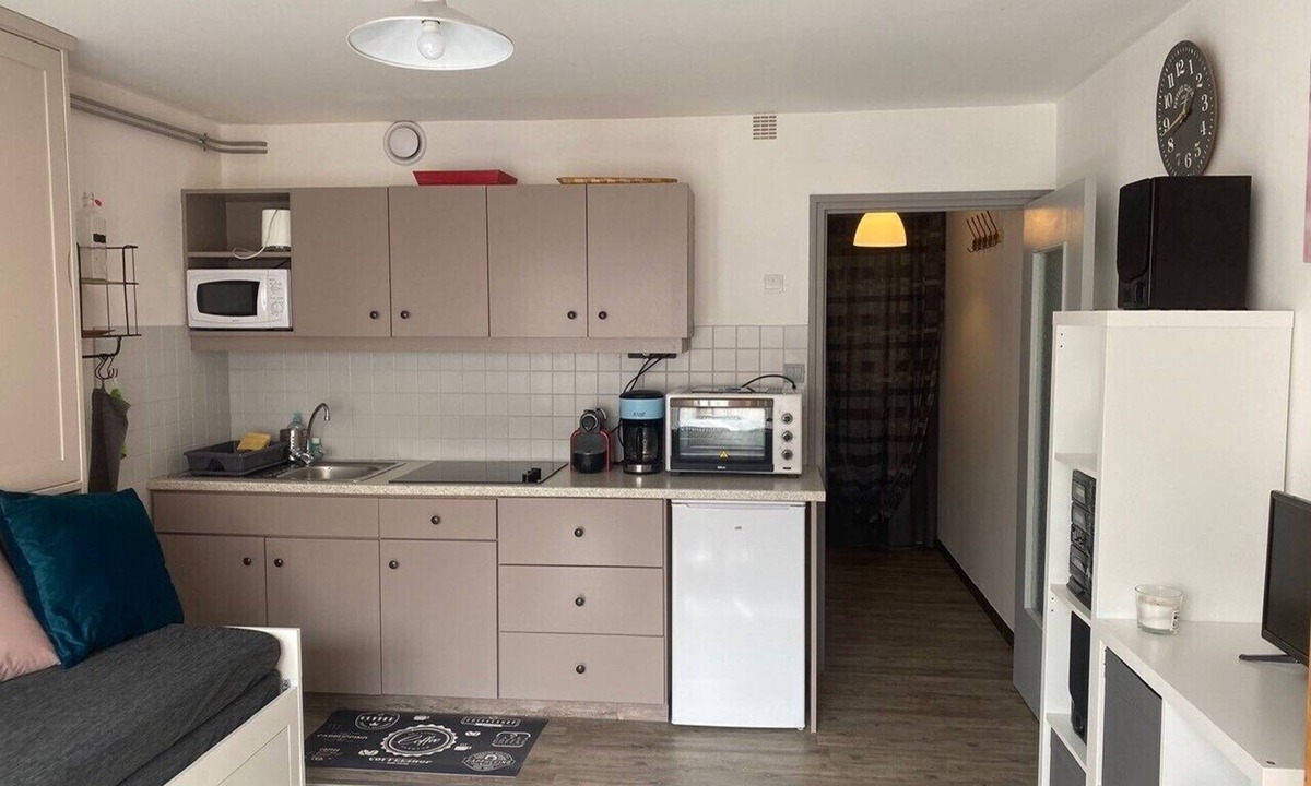 Lans-en-Vercors Apartment | P - Renovated studio sleeps 4 - Week and/or Weekend