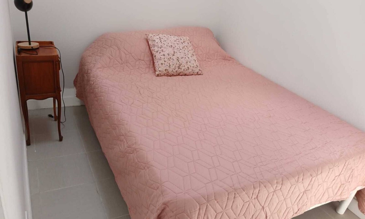 La Ferte-Gaucher Apartment | P2 spacious, not overlooked, pleasant, with parking space