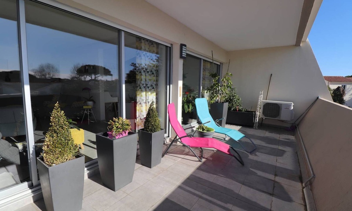 Le Grau-Du-Roi Apartment | P3 luxury terrace swimming pool parking air conditioning wifi