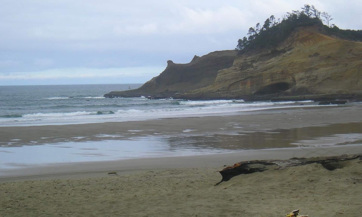 Cloverdale Cabin | Pacific City RV & Camping Resort