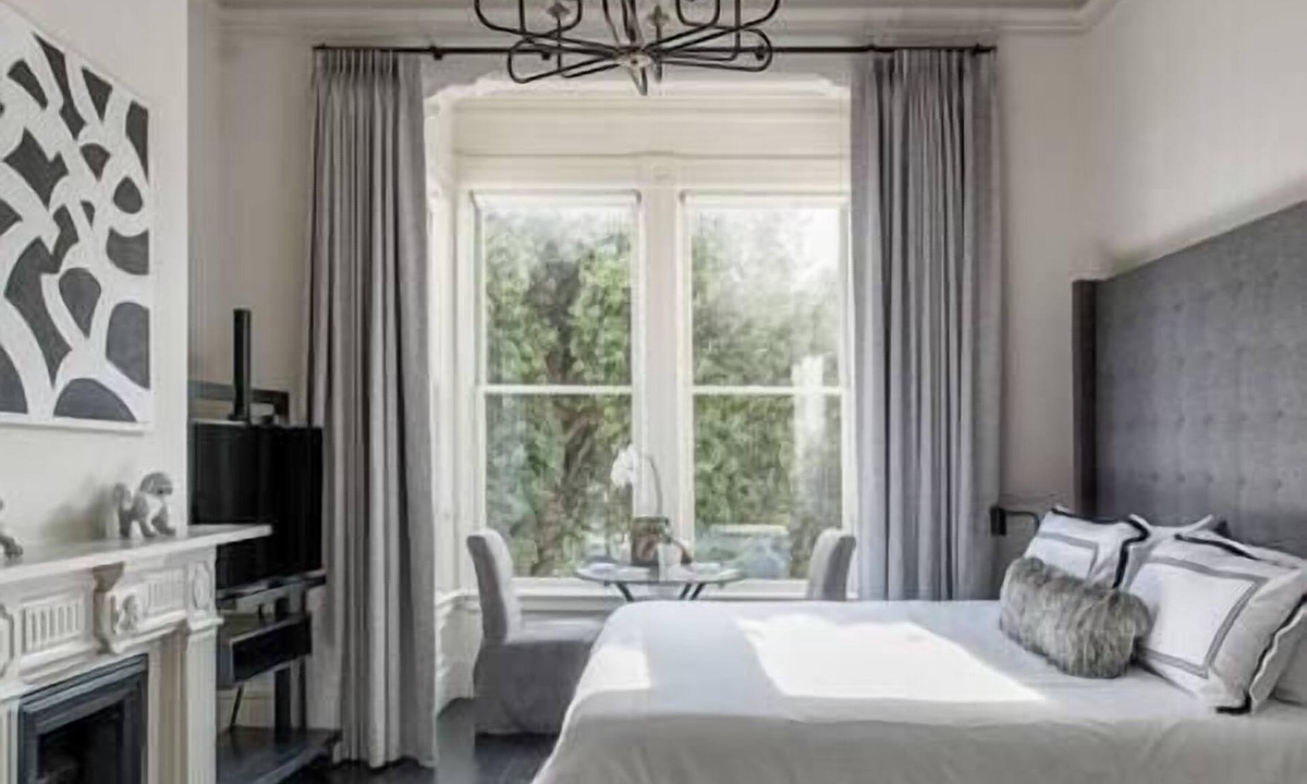 Pacific Heights House | Pacific Heights Grand Elegant Studio