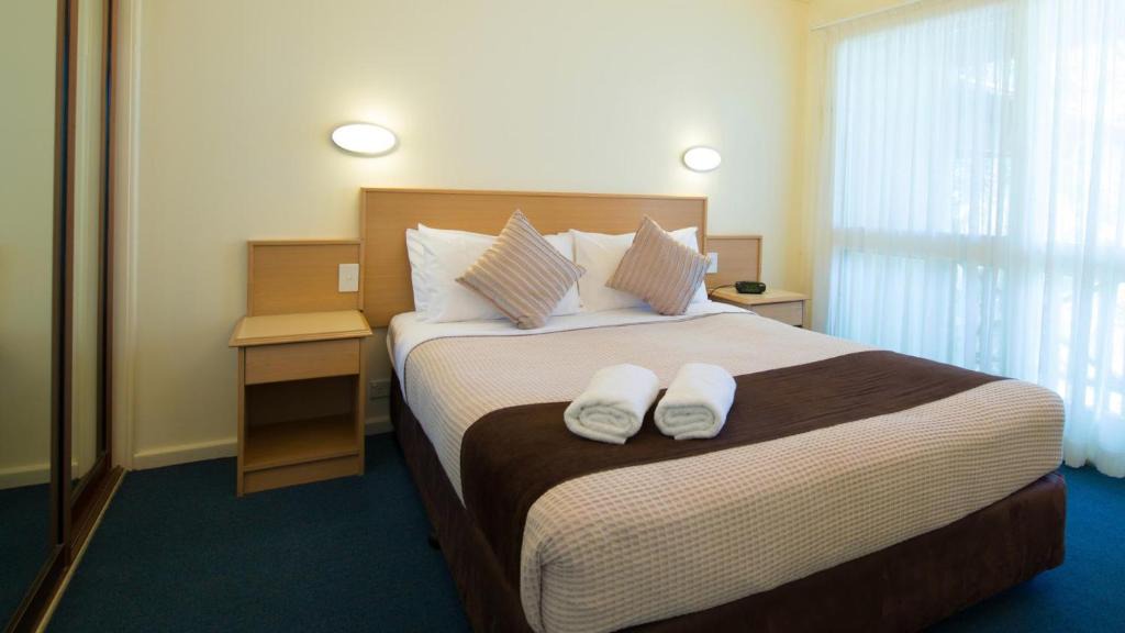 Elizabeth Beach Resort | Pacific Palms Resort