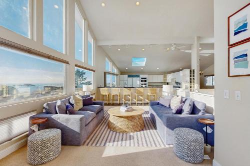 Crescent City North House | Pacific Panorama