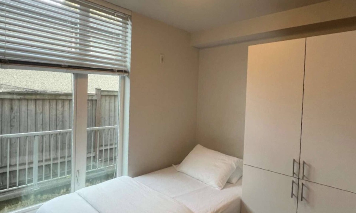 Wallingford Apartment | Pacific Trillium Studio, Wallingford 97 Walkscore