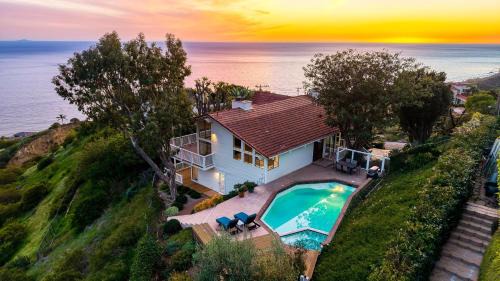 Western Malibu House | Pacific View Malibu by AvantStay
