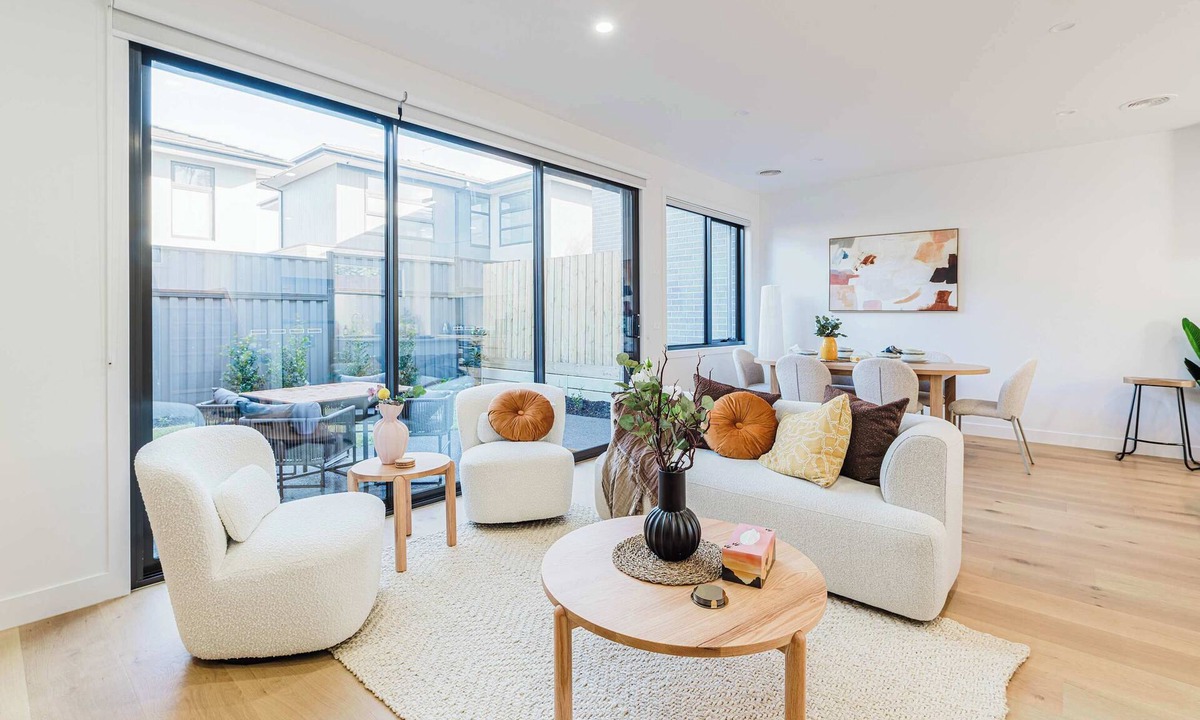 Box Hill North Condo | Packham Enclave No.2