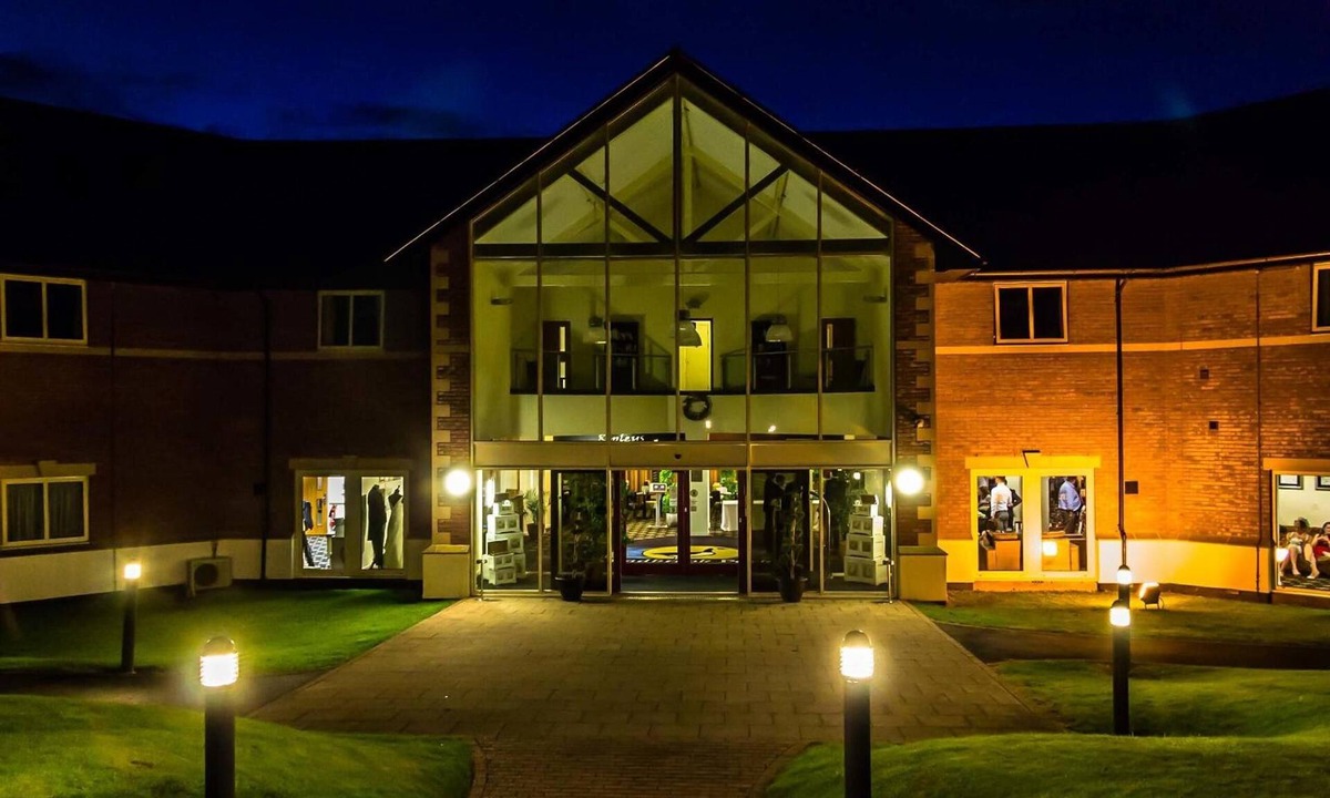 Westcott Hotel | Padbrook Park