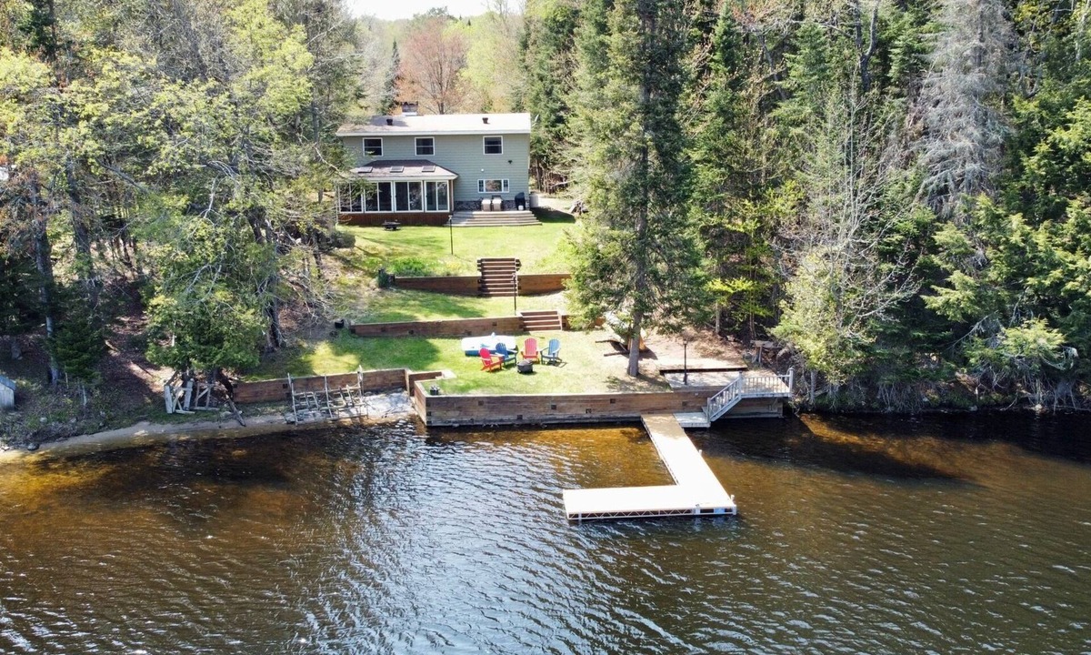 Ellenburg Center House | Paddle, Play, and Explore at Belle Lake House