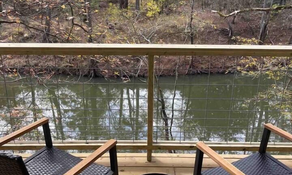 Jefferson Cabin | Paddlewhack Cabin 5-The Bow