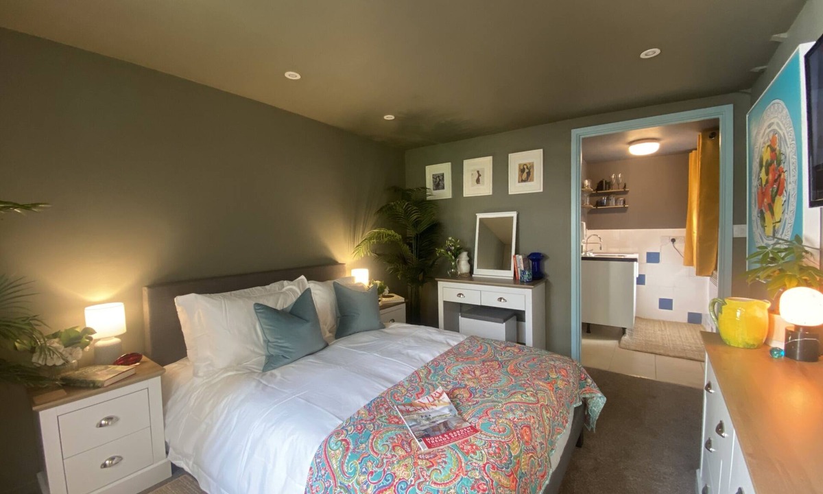 Tavistock Apartment | Paddons Lodge, Town Centre Tavistock DEVON