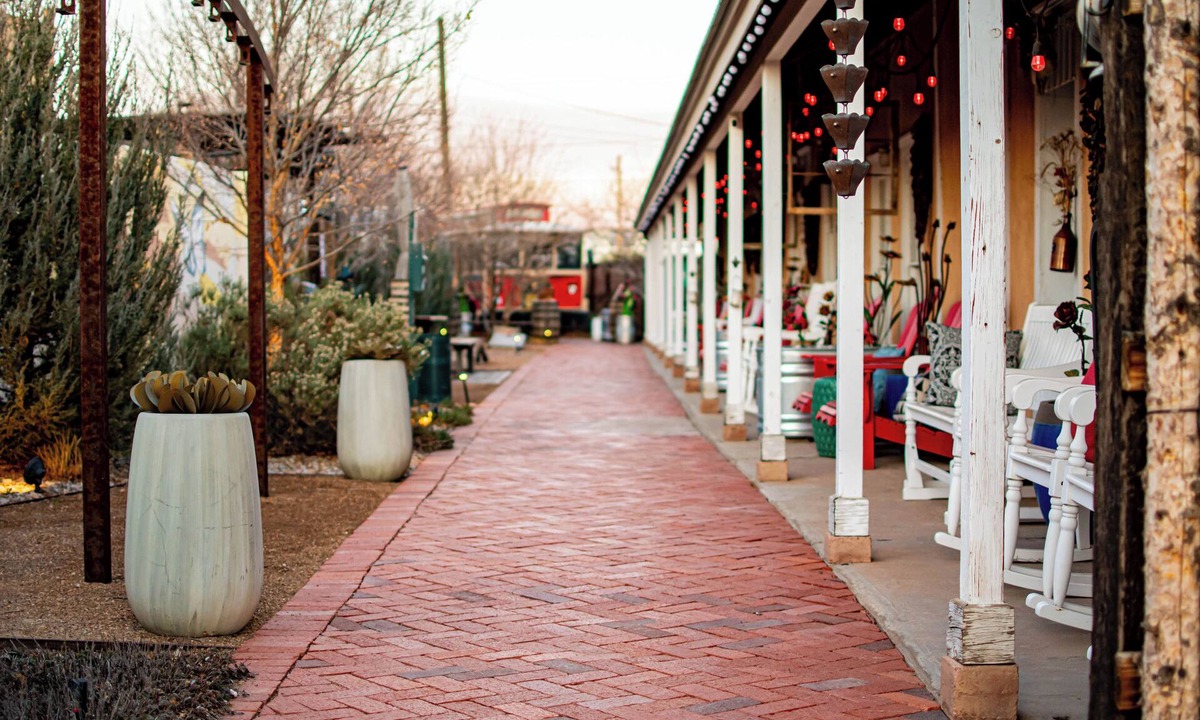 Albuquerque House | Painted Lady Bed & Brew