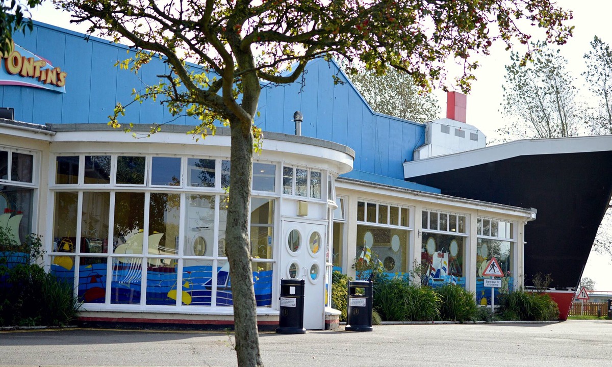 Gisleham Hotel | Pakefield Holiday Village