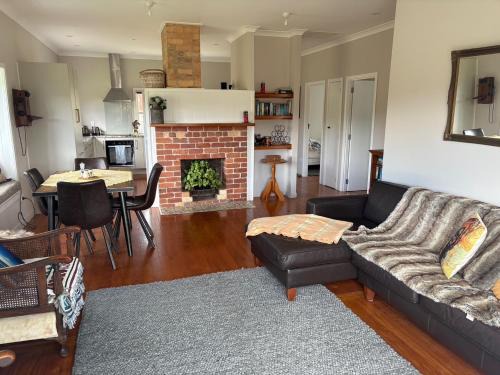 Pakiri House | Pakiri Farm cottage