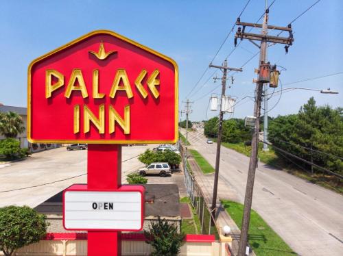 Foster Place Hotel | Palace Inn 610 & MLK