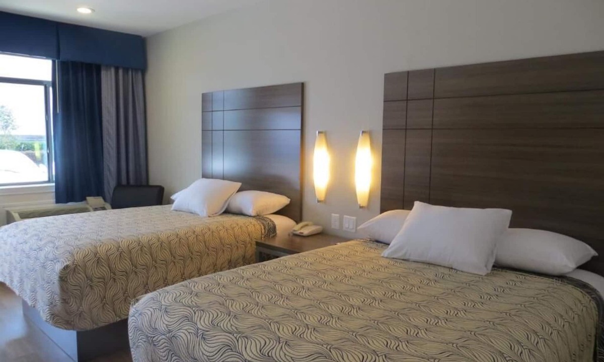 Greater East End Hotel | Palace Inn Gulfgate