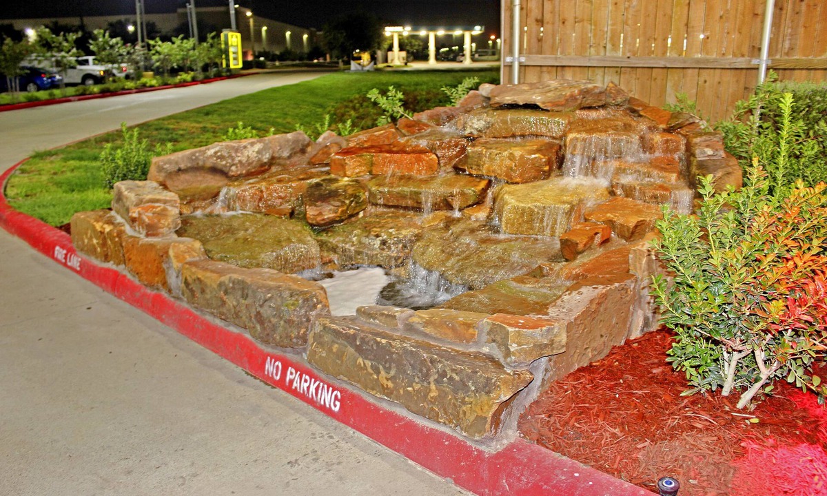 Spring Branch Hotel | Palacio Royale Inn Houston NW Beltway 8