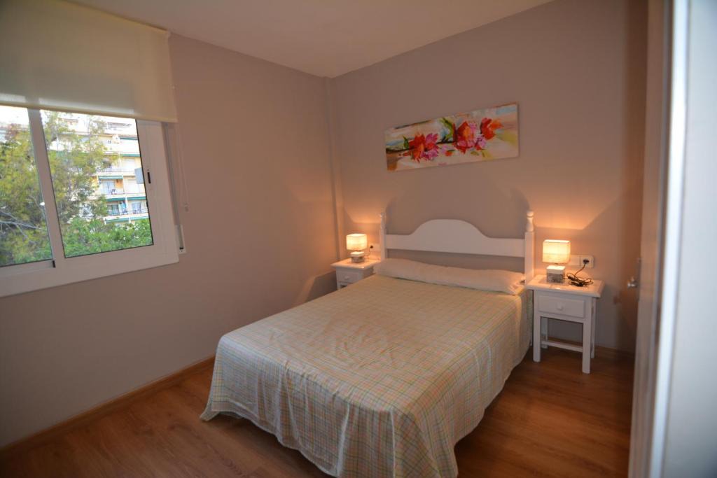 Sant Salvador Apartment | Palfuriana 86, a 30 metros de la playa WIFI ideal con niños (21)