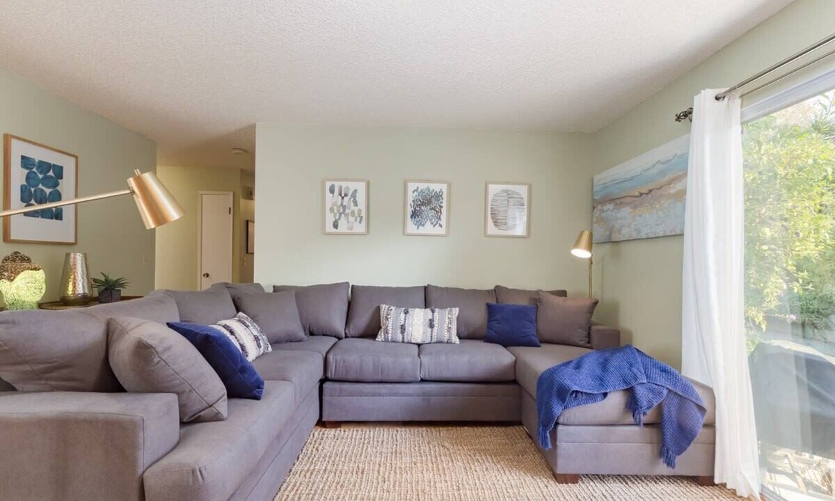 Opal Cliffs House | Palisades Cottage -Dog Friendly