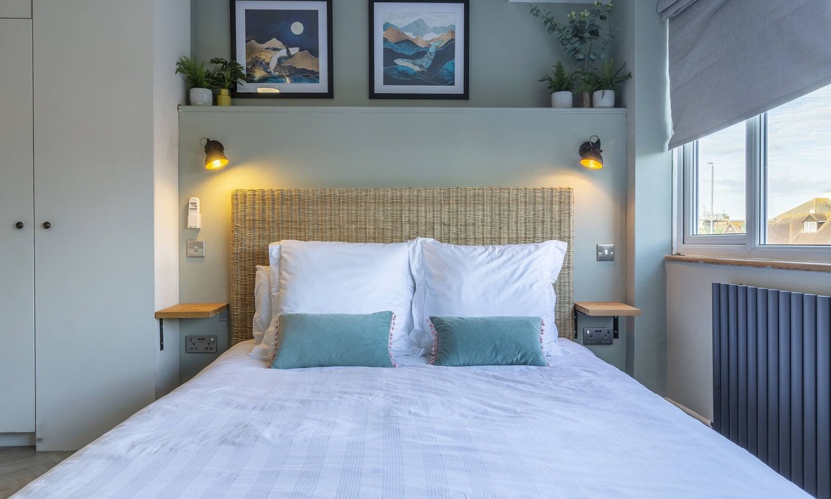 Cliftonville House | Palm Bay Beach House