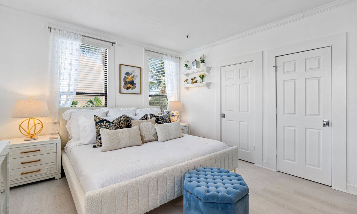 Palm Beach Hotel | Palm Beach Little Gem