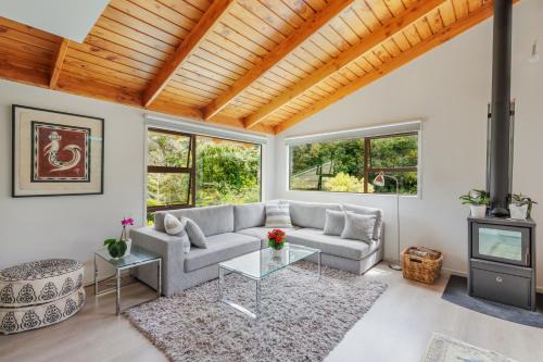 Ostend Bed & Breakfast | Palm Beach Waiheke Tranquil B&B