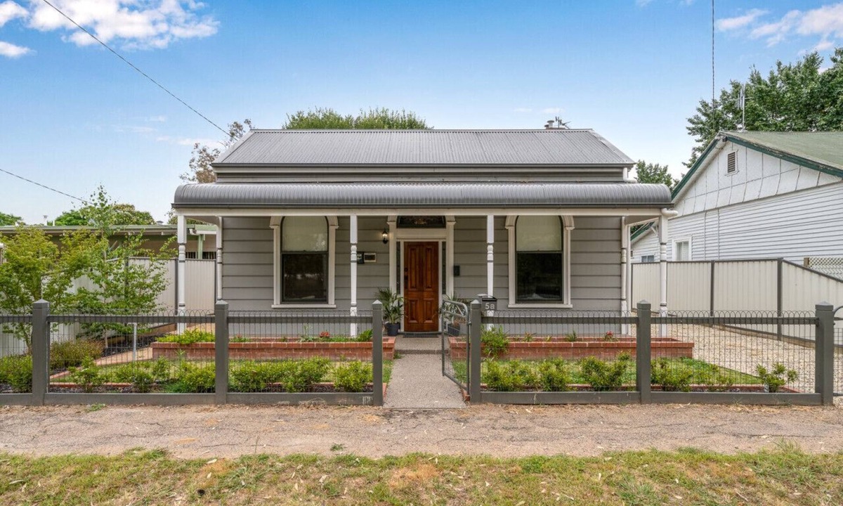 Benalla House | Palm Cottage - Benalla