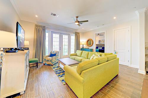 Port Aransas Apartment | Palmilla Beach Resort II