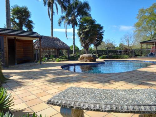 Tamahere House | Palms on Bruntwood