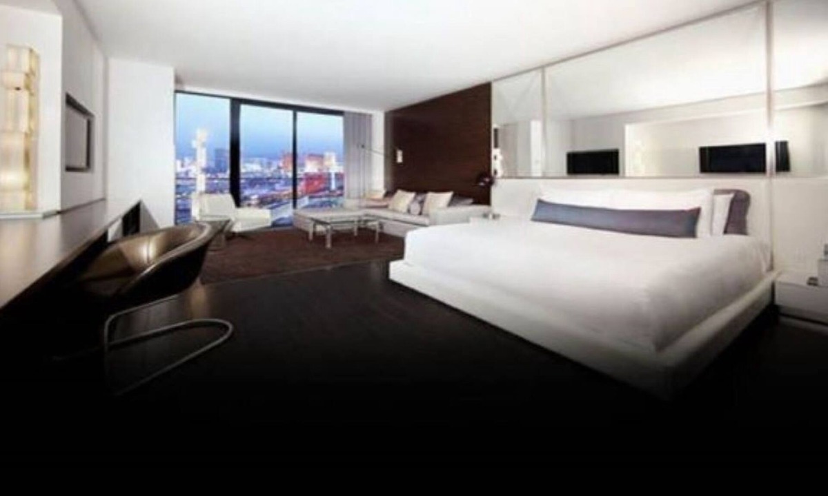 Las Vegas Hotel | Palms Place Fancy High Rise Suite Strip View 22-304