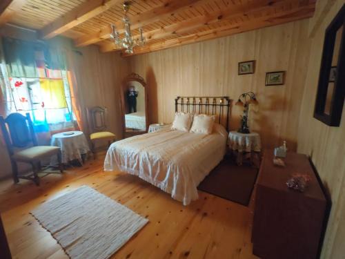 Espinosa de Villagonzalo House | Paloma Blanca