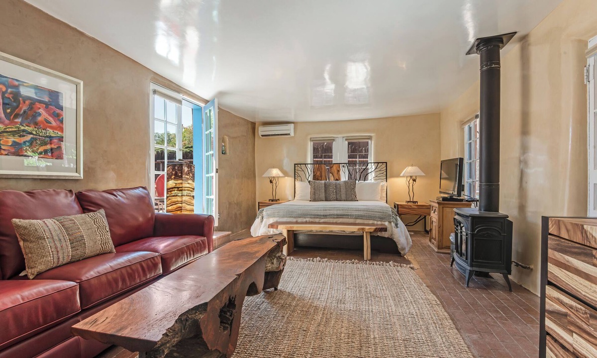 Historic Eastside House | Paloma Casita | Cozy Adobe Retreat